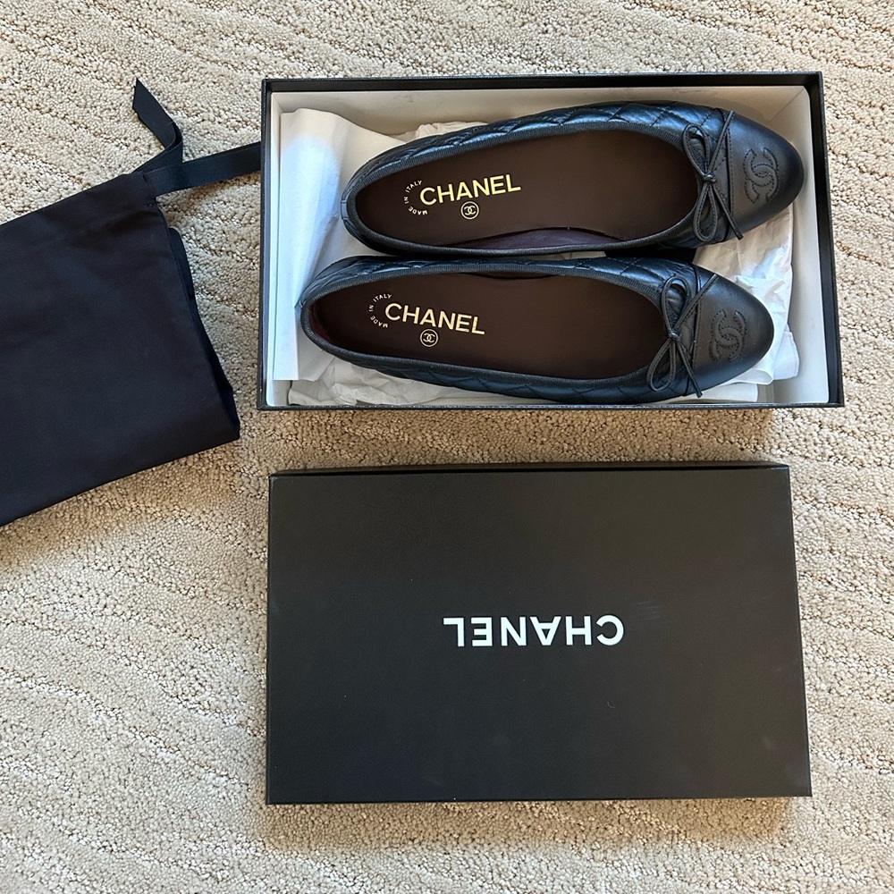 SOLD - Chanel Leather Ballet Flats